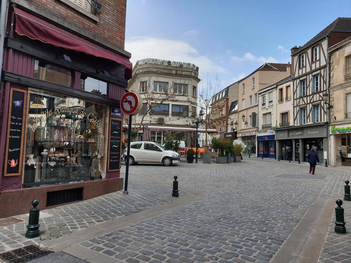 Appartement Hyper-Centre Epernay Avec Sauna Et Parking Prive Luaran gambar
